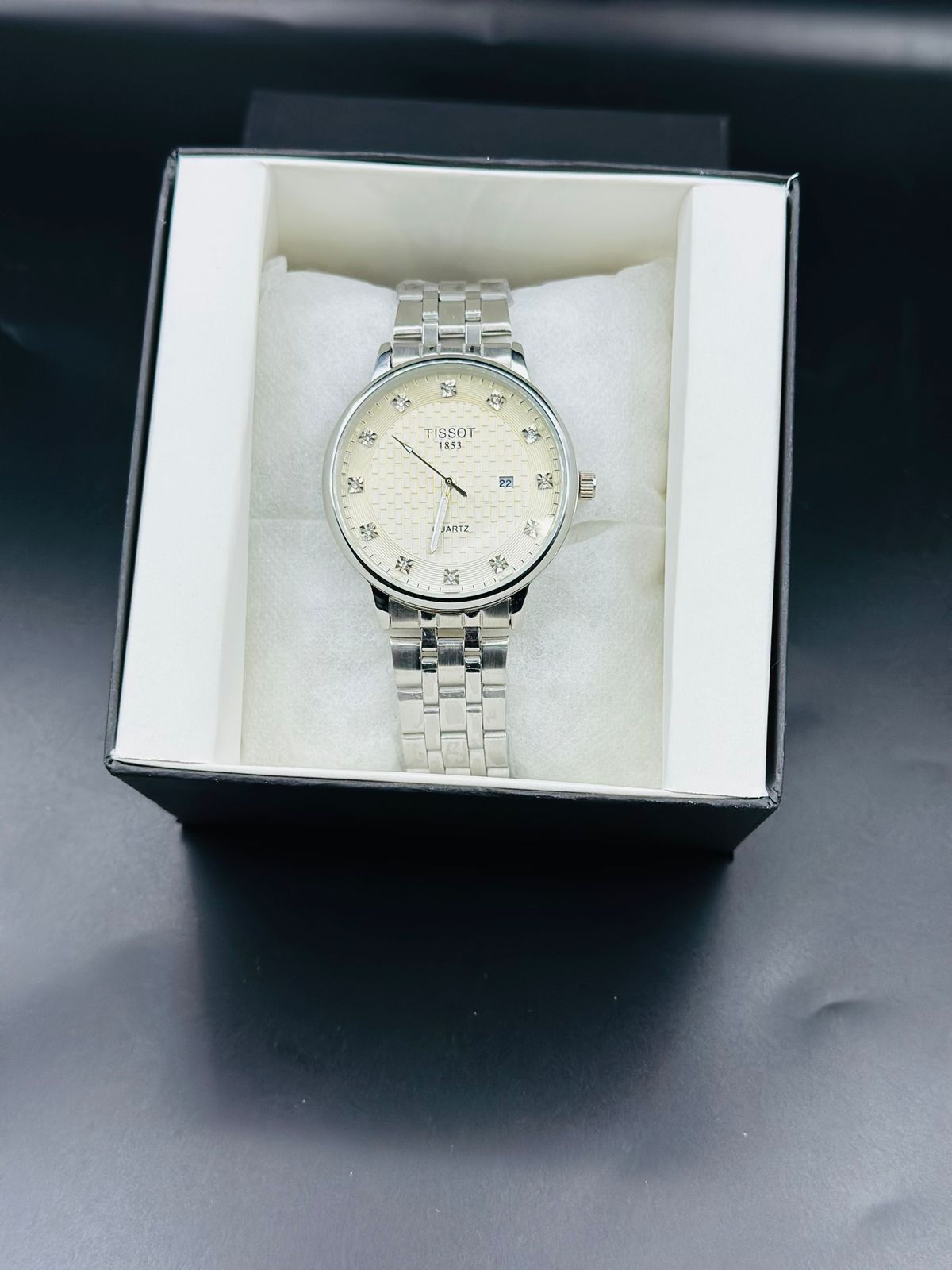 TISSOT WATCH NEW ARRIVALS; ATTRACTIVE COLORS DATE WORKING