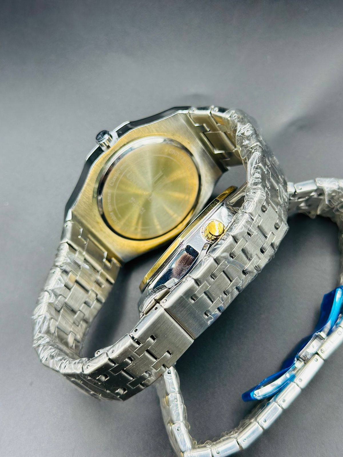 UNIVERSE POINT MEN'S CHAIN WATCH DATE WORKING SHARP ROUND DIAL