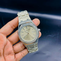 UNIVERSE POINT MEN'S CHAIN WATCH DATE WORKING SHARP ROUND DIAL