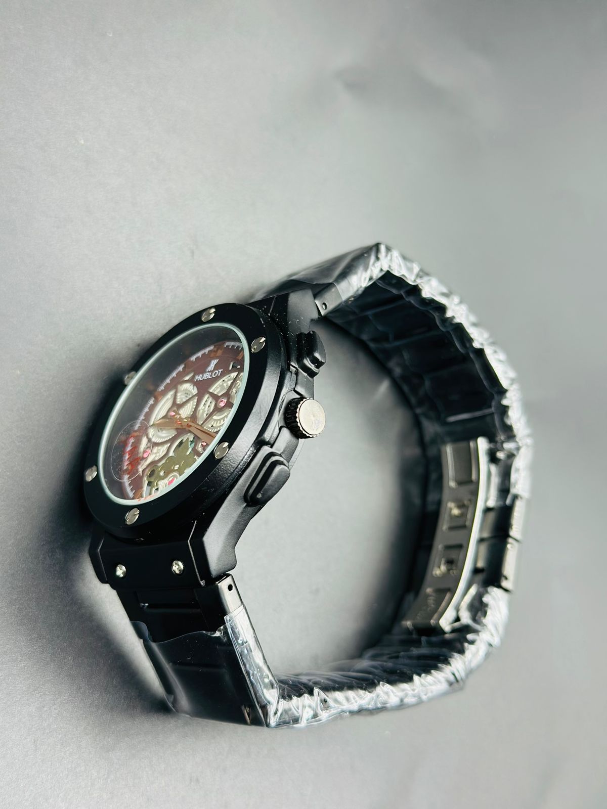 HUBLOT SKELETON GENTS COLLECTION METALLIC CASE WITH DATE