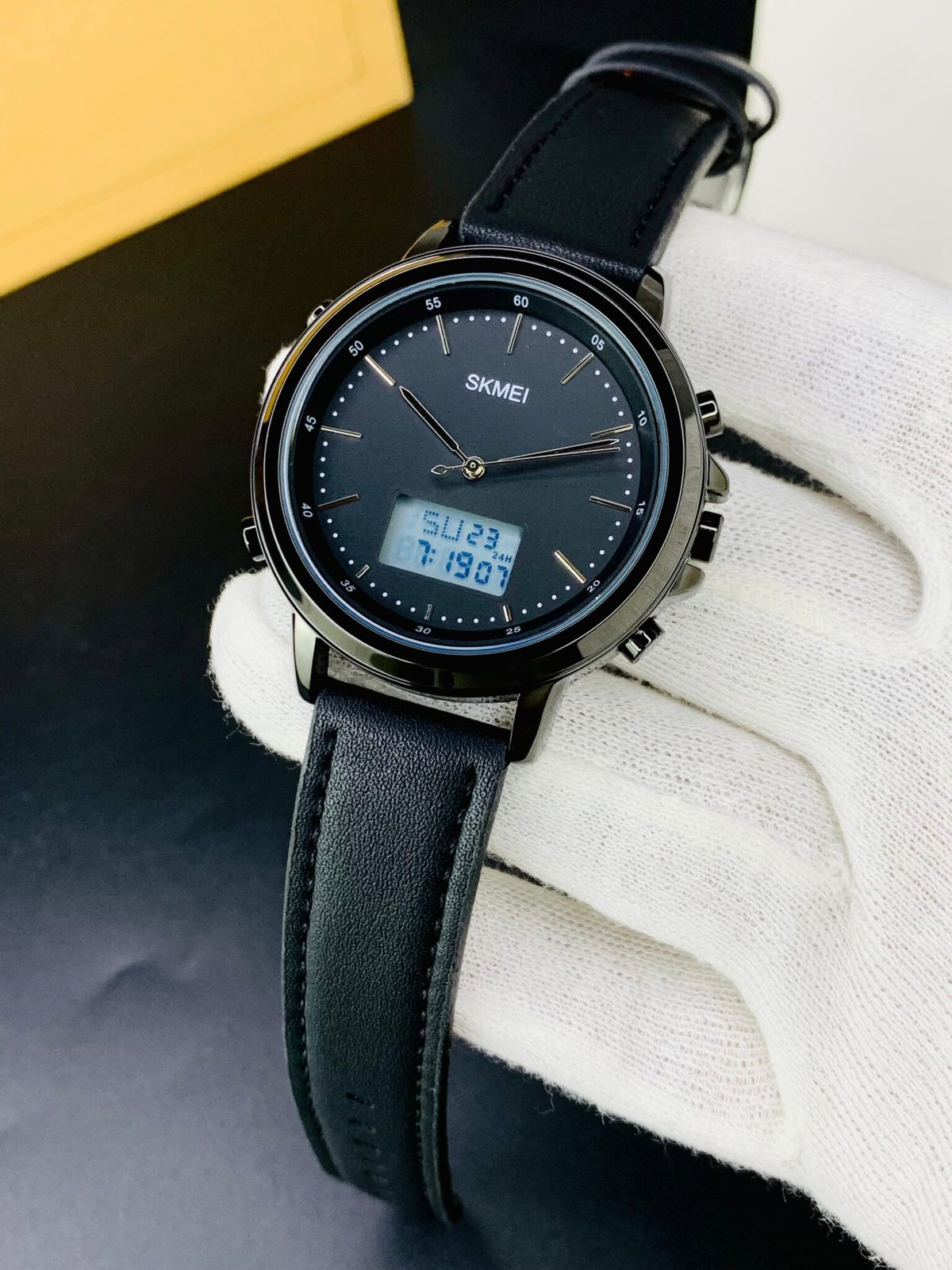 SKMEI WATCH  FOR MEN'S BRANDED WATCH  DUAL TIME  LEATHER STRAP