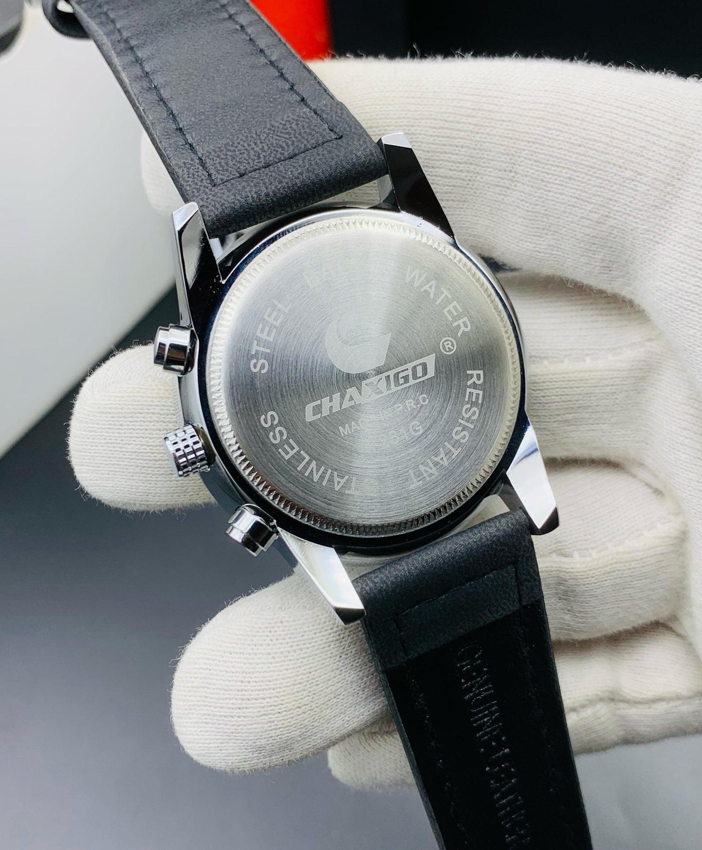 NEW ARTICLE   CHAXIGO MEN'S WATCH  CHINA ASSEMBLED  WATER RESISTANCE  LEATHER STRAP  DATE WORKING  ATTRACTIVE LOOK